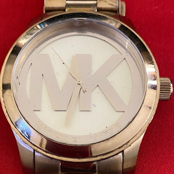 MICHAEL KORS Runway Quartz Champagne Dial Ladies Watch - Picture 5 of 5